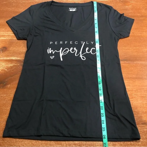 NEW!! V-neck tee - Picture 2 of 6